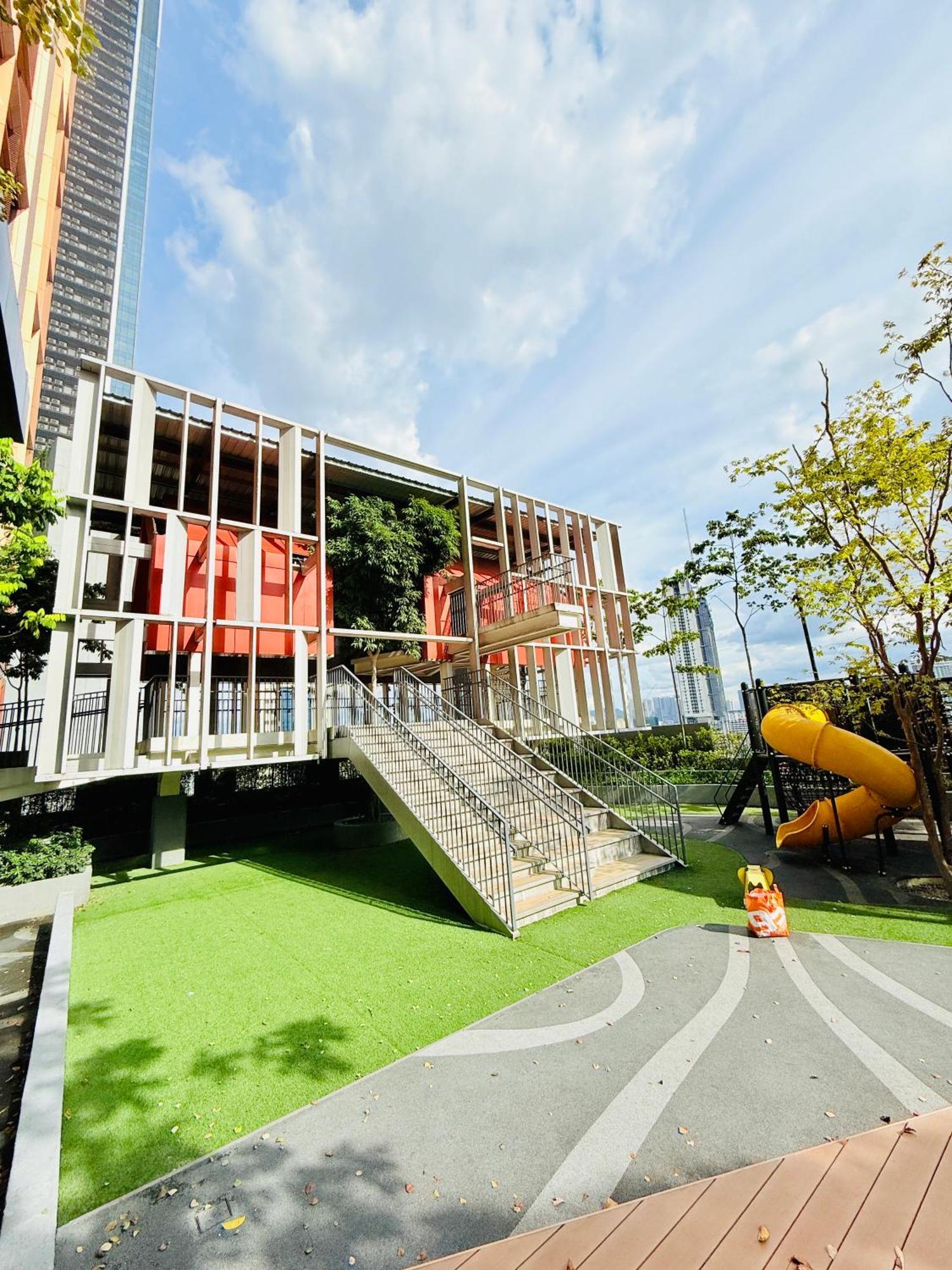 Bbcc Apartment At Lucentia 2 Kuala Lumpur Luaran gambar
